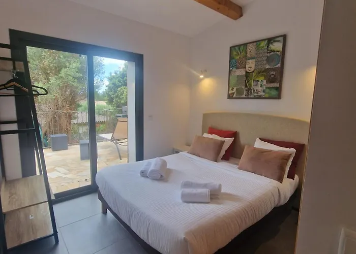 Vakantiehuis Bergerie Nepita Oasis Rustique And Private Pool *